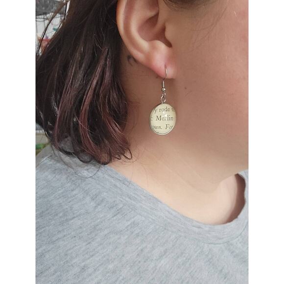 Lei and Wren pendant earrings made with Girls of Paper and Fire book pages - Picture 3 of 3